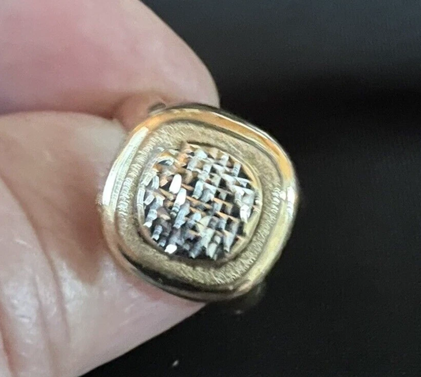 14k Solid Rare Vintage Estate SLC yellow gold “diamond cut” Size 7 ring 2.1 Gm - Image 4 of 4