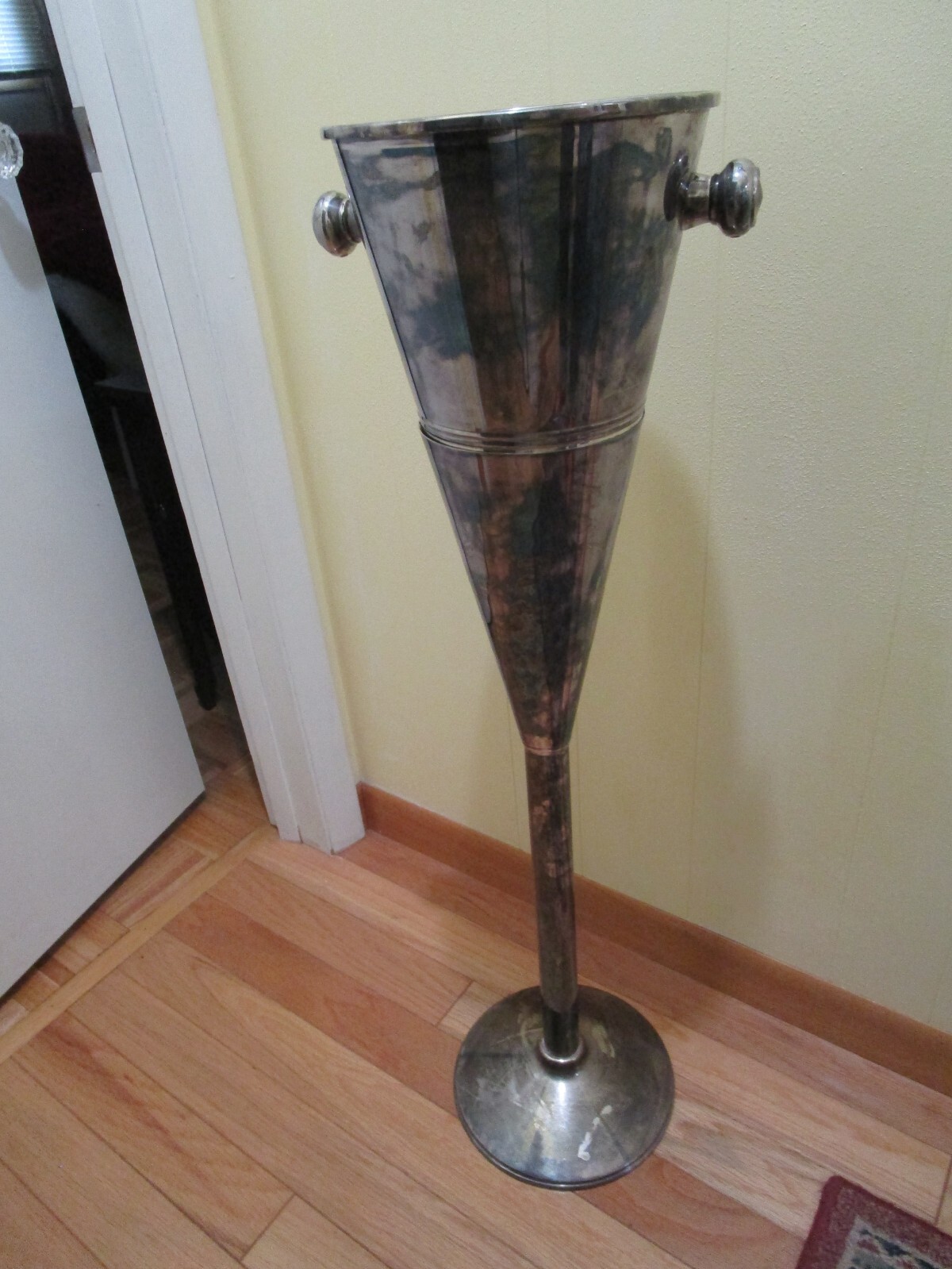 Picture 14 of 24