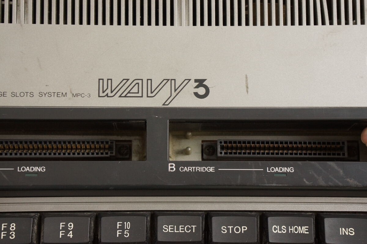 SANYO MSX WAVY 3 Personal Computer 3 Cartridge slots system MPC-3