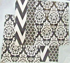 Lot of 6 Black and White 2-Pocket Paper Folder 8-1/2  by 11  by Avery