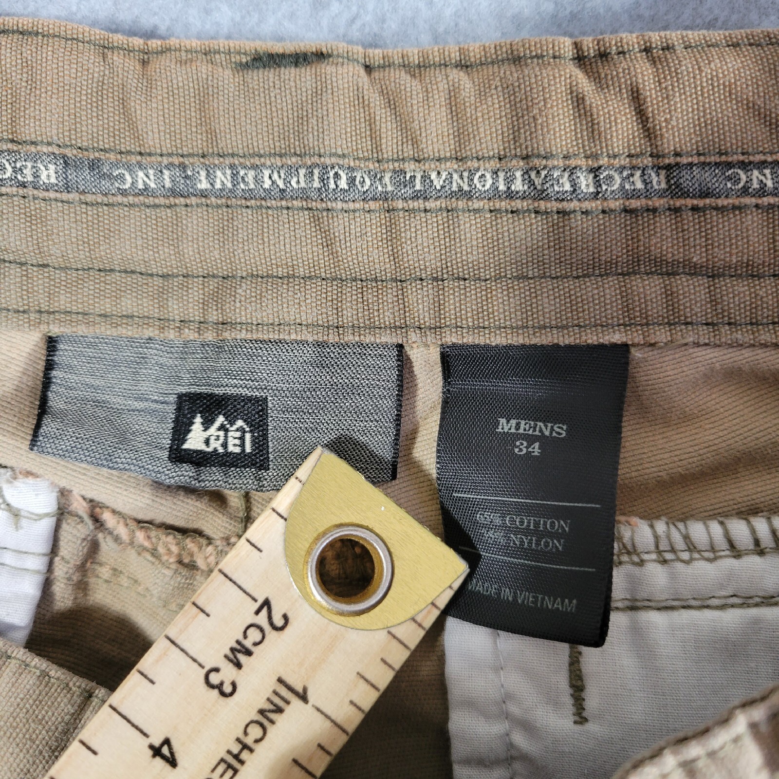 REI Cargo Shorts Men's 34 Hybrid Outdoor Beige Canvas… Gem