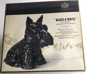 Vintage Black & White Scotch Whisky Bottle Scottish Terrier Figurine