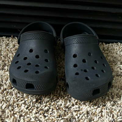 Little boys Crocs Classic Unisex Kids Clog Black Slip On Synthetic US Size 12