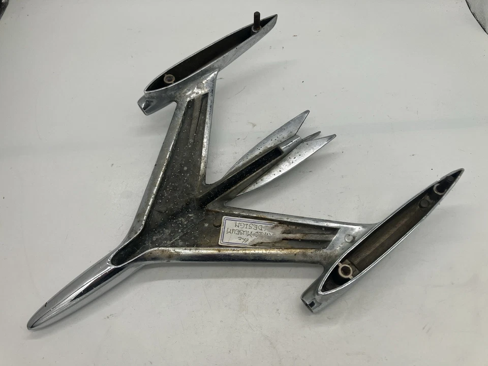 53-54 Oldsmobile Super Deluxe 88 98 Fiesta Starfire Capucha Adorno USADO Foto 2 de 3