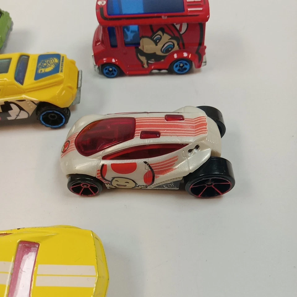 6 Hot Wheels Super Mario Diecast cars Trucks - Image 4 of 4