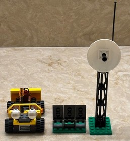 LEGO CITY Spaceport 60080 Missing 1 Fig & 1 Sticker Comes w/ Instructions