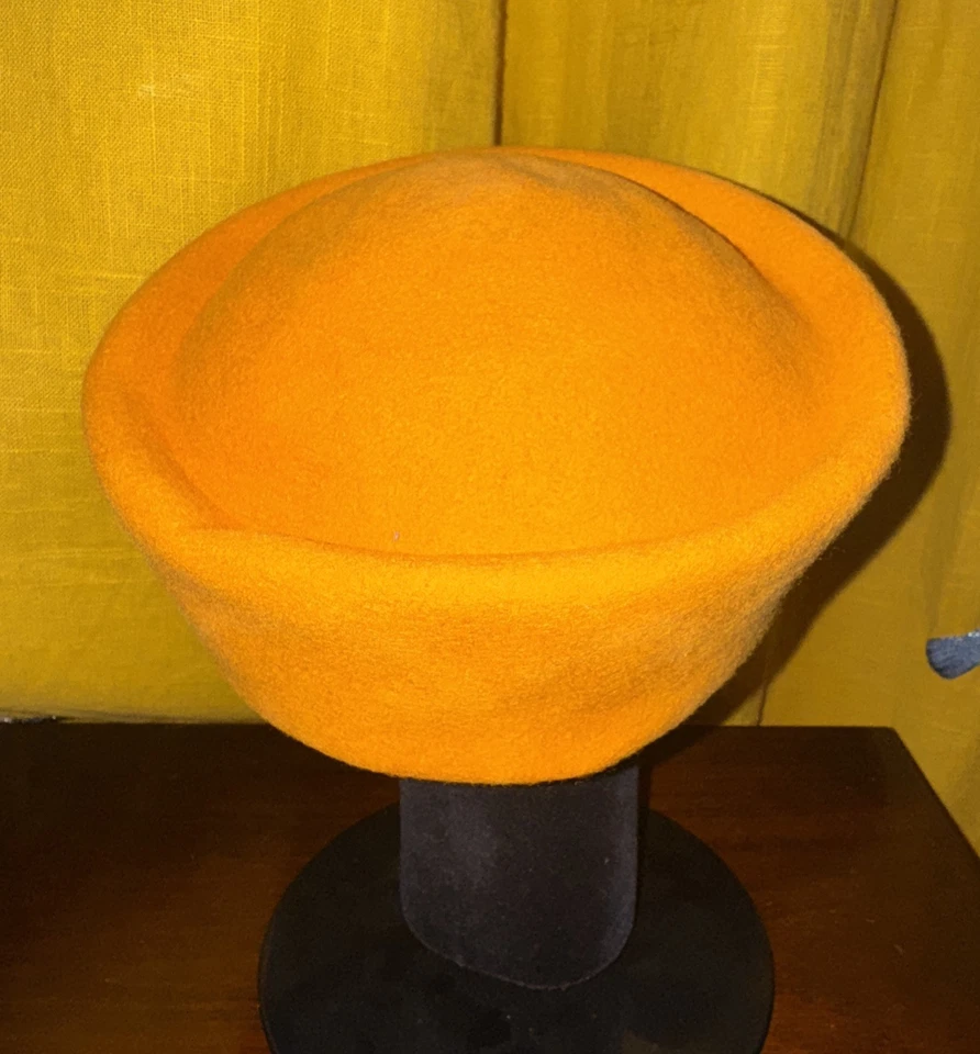 De Colección Mostaza Años 60 Lana Pastillero Sombrero con Botones Dorados Mod Retro Jackie Estilo O EE. UU. Foto 4 de 4