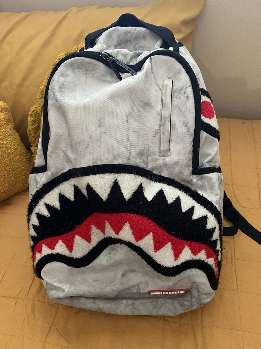 Sprayground Sharkburry backpack (Great Condition) AMAZING Sprayground Shark Backpack SILVER OG Full Size  main image 3