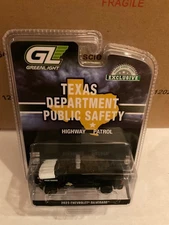 Greenlight Hobby Exclusive 1:64 2023 Chevrolet Silverado  Texas Dept. of Safety