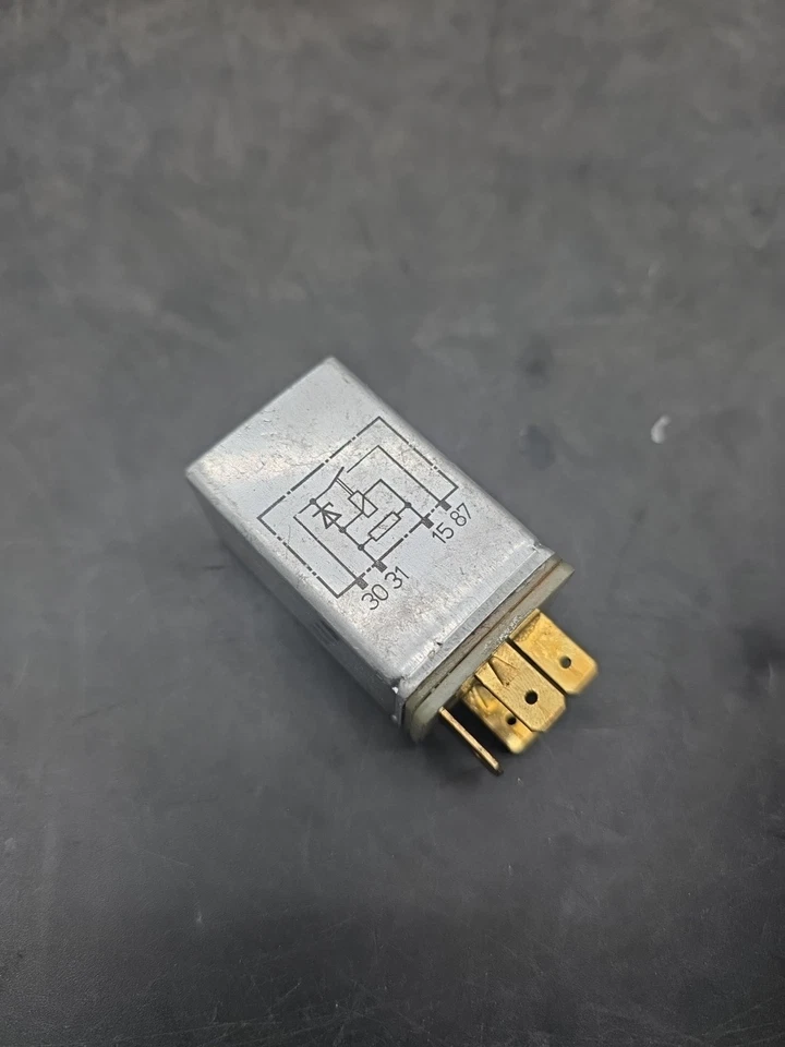 PORSCHE 911 928 944 968 ABS SISTEMA FRENOS ANTIBLOQUEO RELÉ 928 615 124 01 J2-820 Foto 2 de 4