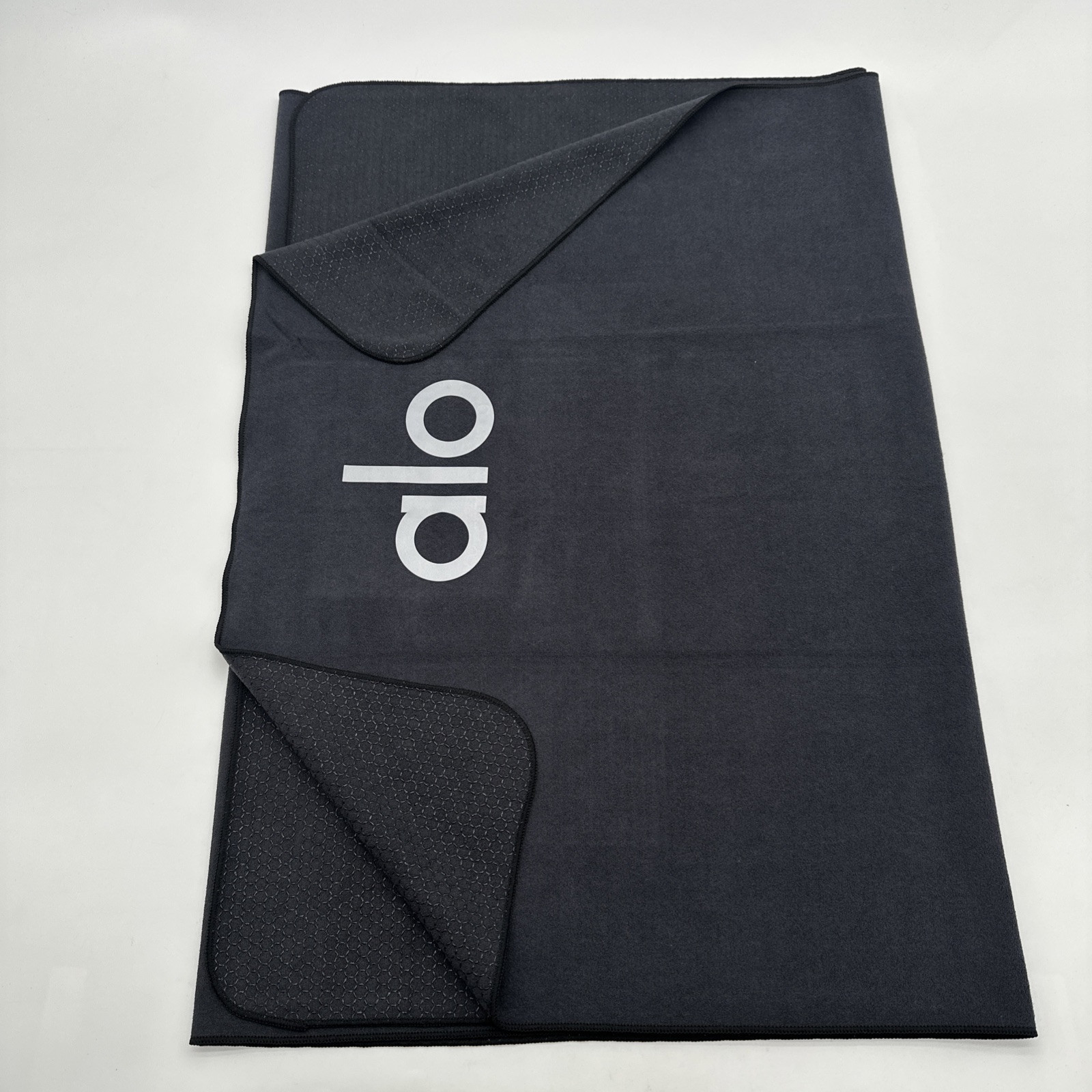 Alo Grounded Yoga Mat Towel black Logo 73x27 In…#23412