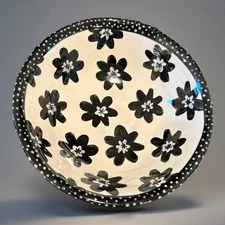 Lynn Morris Pottery Bowl Hand Painted Black White Flowers Whimsical 10” READ