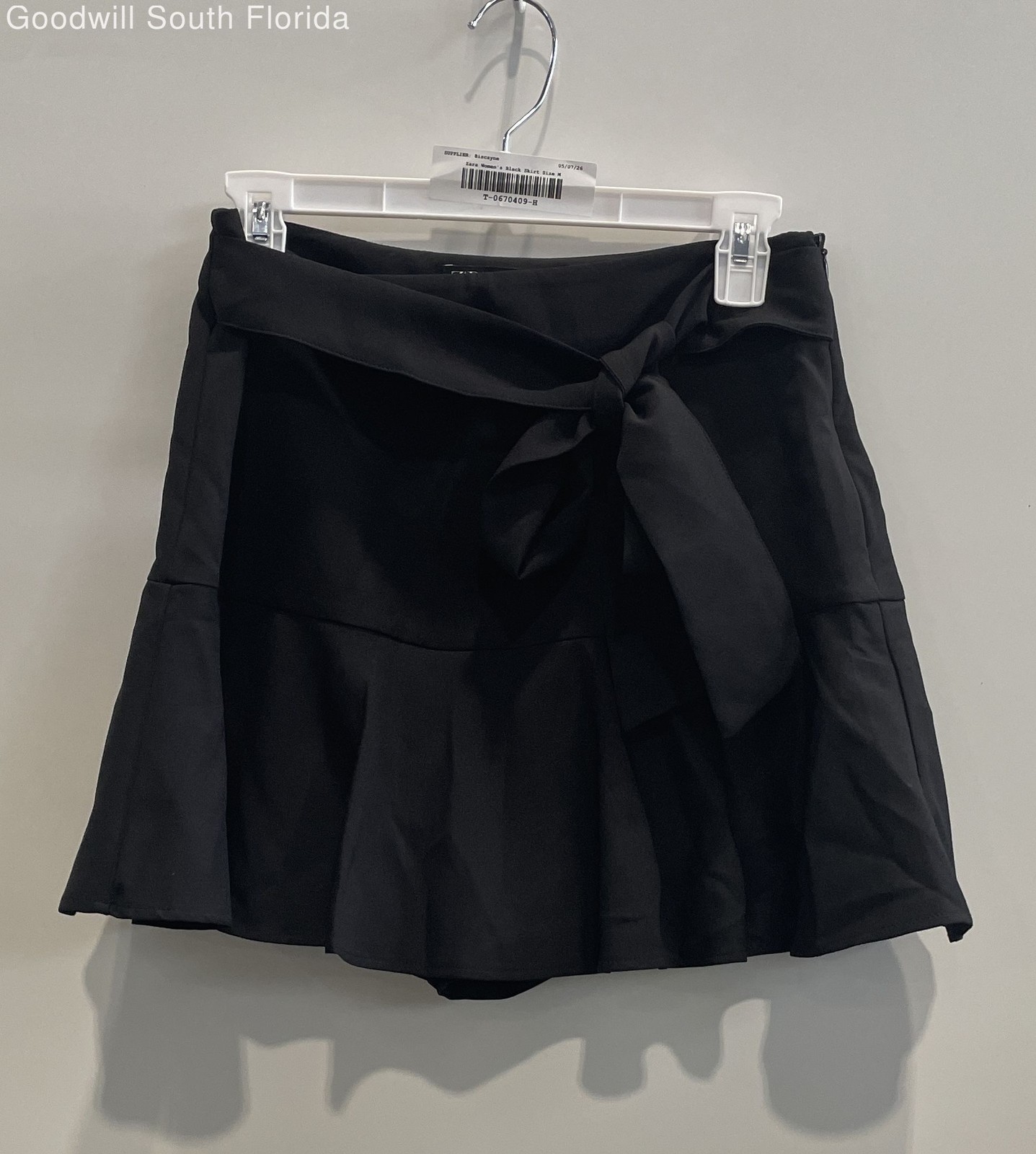 Zara Womens Black Side-Zip Flounce Hem Tie Waist Short Mini Skort Size Medium