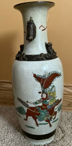 Antique Japanase Satsuma Warriors 12" Vase - Picture 6 of 10