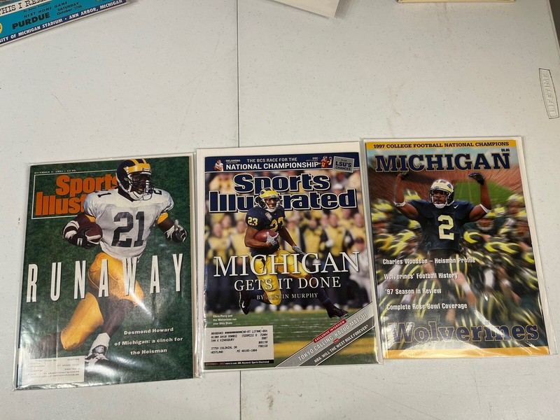 3 U of Michigan Wolverine’s Magazines-1991, 1997 & 2001-Excellent ++