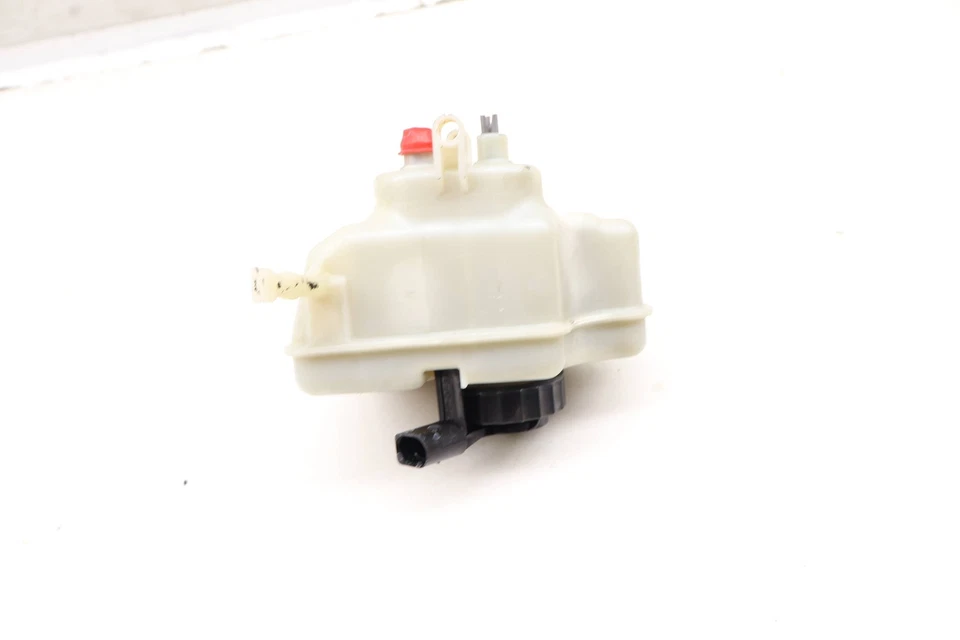 AUDI TT QUATTRO 2007-2015 - Depósito de líquido de frenos / tanque 8J1611301 Foto 3 de 4