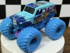 2022 Spin Master MONSTER JAM SON UVA DIGGER 1:64 Scale