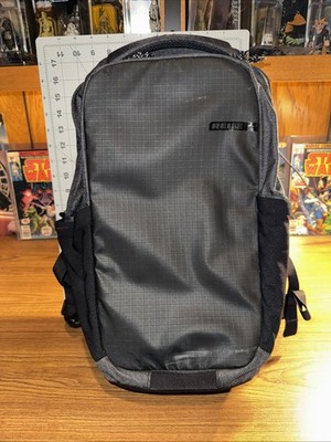 REI Co-op Signal 20L Backpack Travel Daypack Padded Laptop  display picture 3