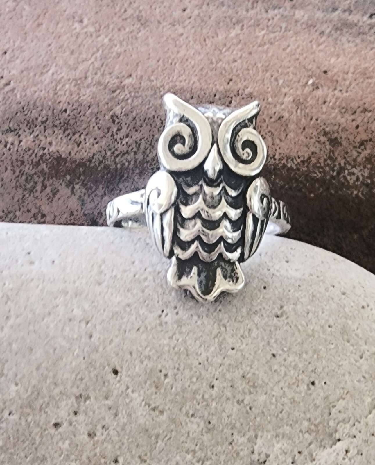 Retired James Avery OWL Ring Size 5.5 with JA Box! Gem