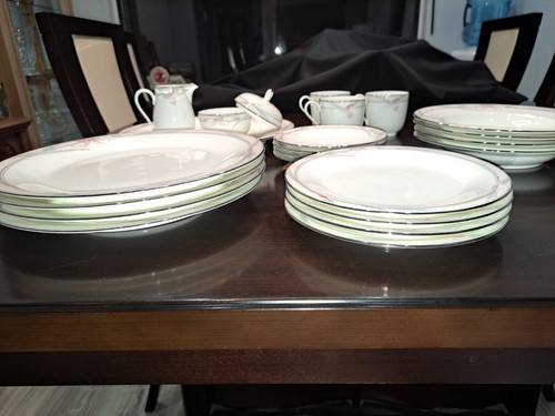 Mikasa Bone China Set - Picture 7 of 7