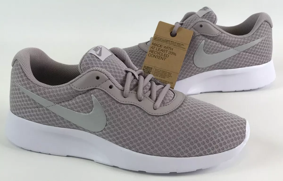 Estadísticas Varios borde Women&#039;s Nike Tanjun Running Athletic Shoes Size 11 M - New without Box  | eBay