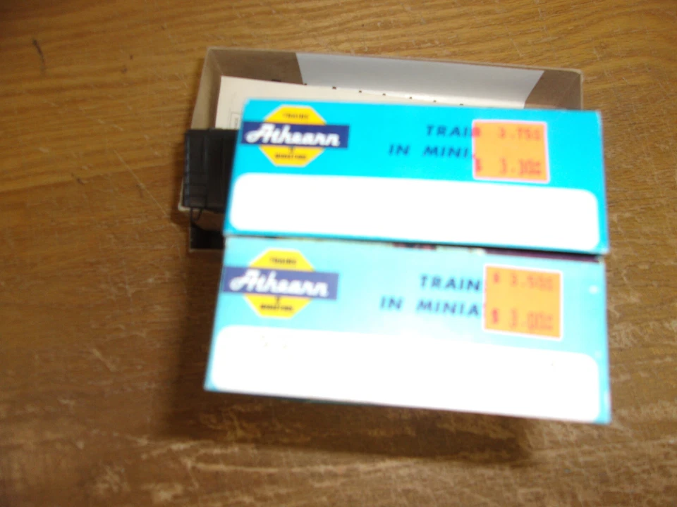 Coches de caja Athearn sin pintar - nunca montados - dos coches Foto 3 de 3