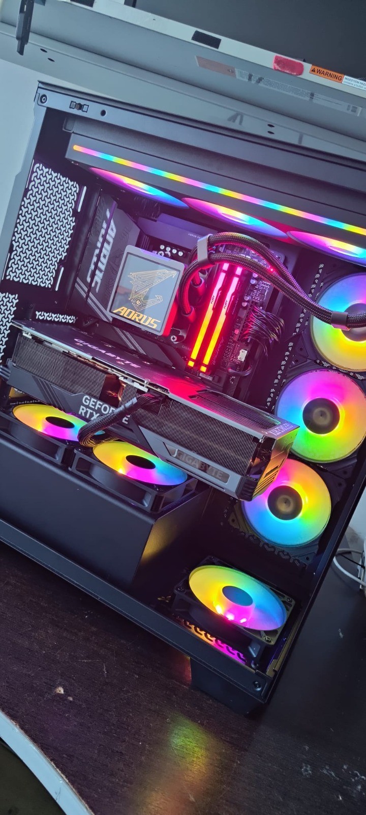 PC Gaming Ultra / Workstation + Monitor Curvo 32" 2K 165Hz (RTX 4090 - Ryzen 9)