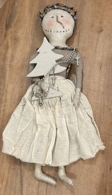 Sharon Andrews Primitive ESC Trading Co Folk Art SNOW QUEEN Doll Figure