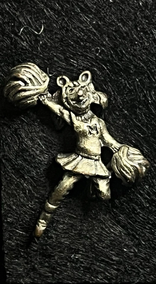 Rare 1980’s Chuck E Cheese Showbiz Mitzi Mozzarella Cheerleader Pewter Pin - Image 2 of 4