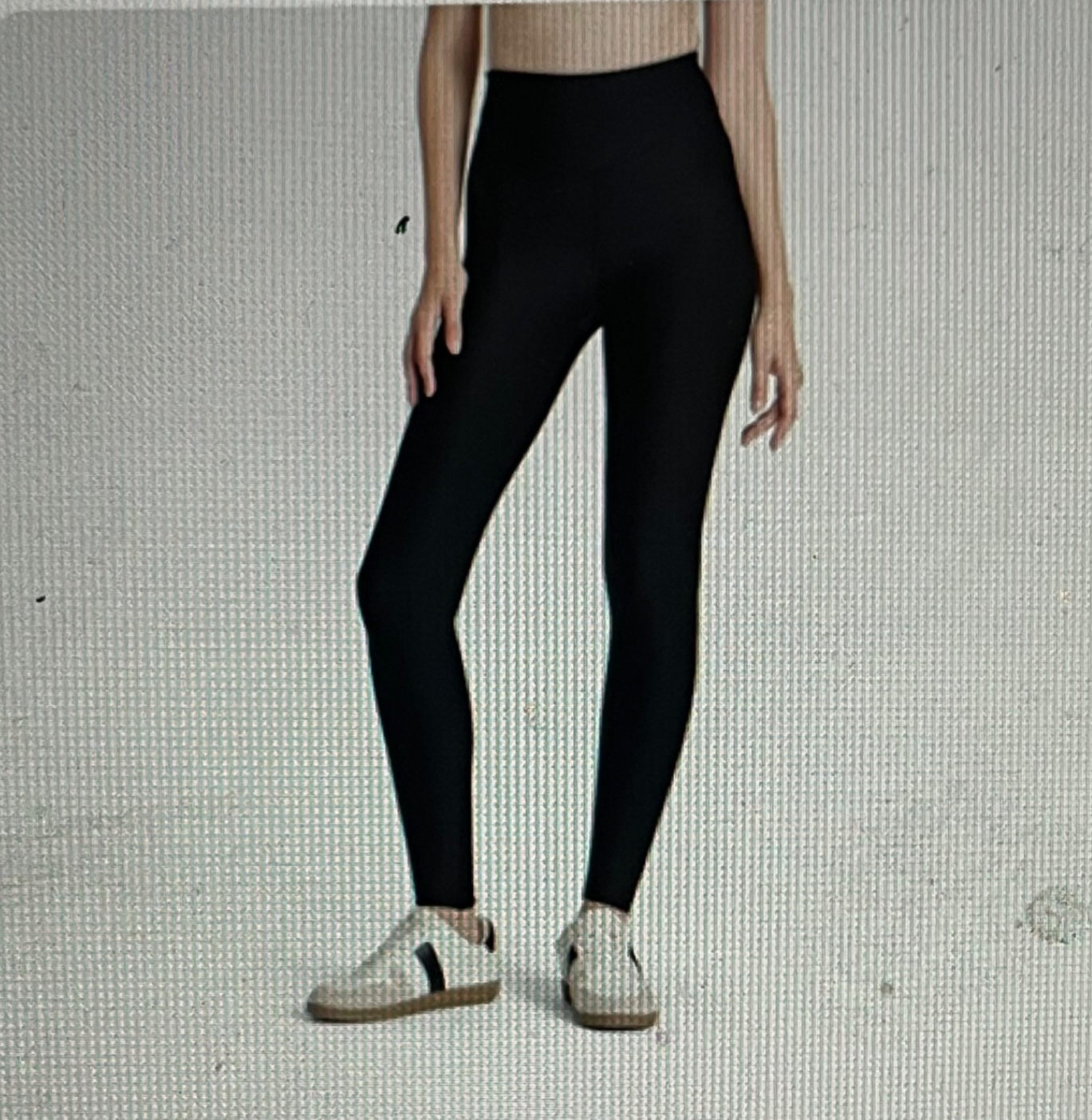 All In Motion M Effortless Support High-Rise 7/8 Length Leggings BLACK.$30 NWT