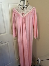 Vintage Jill Andrea Long Sleeve Nightgown In Retro Pink With Beautiful Lace-S