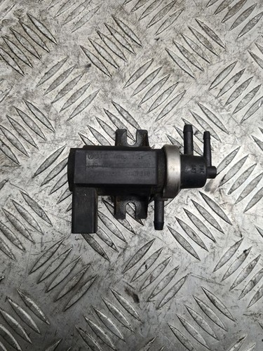 Volkswagen Golf IV 2002 Diesel Turbolader Druckwandler Magnetventil DRA20112