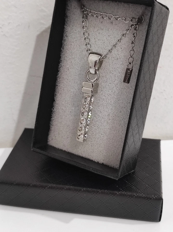 Collana donna uomo con Ciondolo pendente e strass catena in acciaio - Immagine 2 di 4