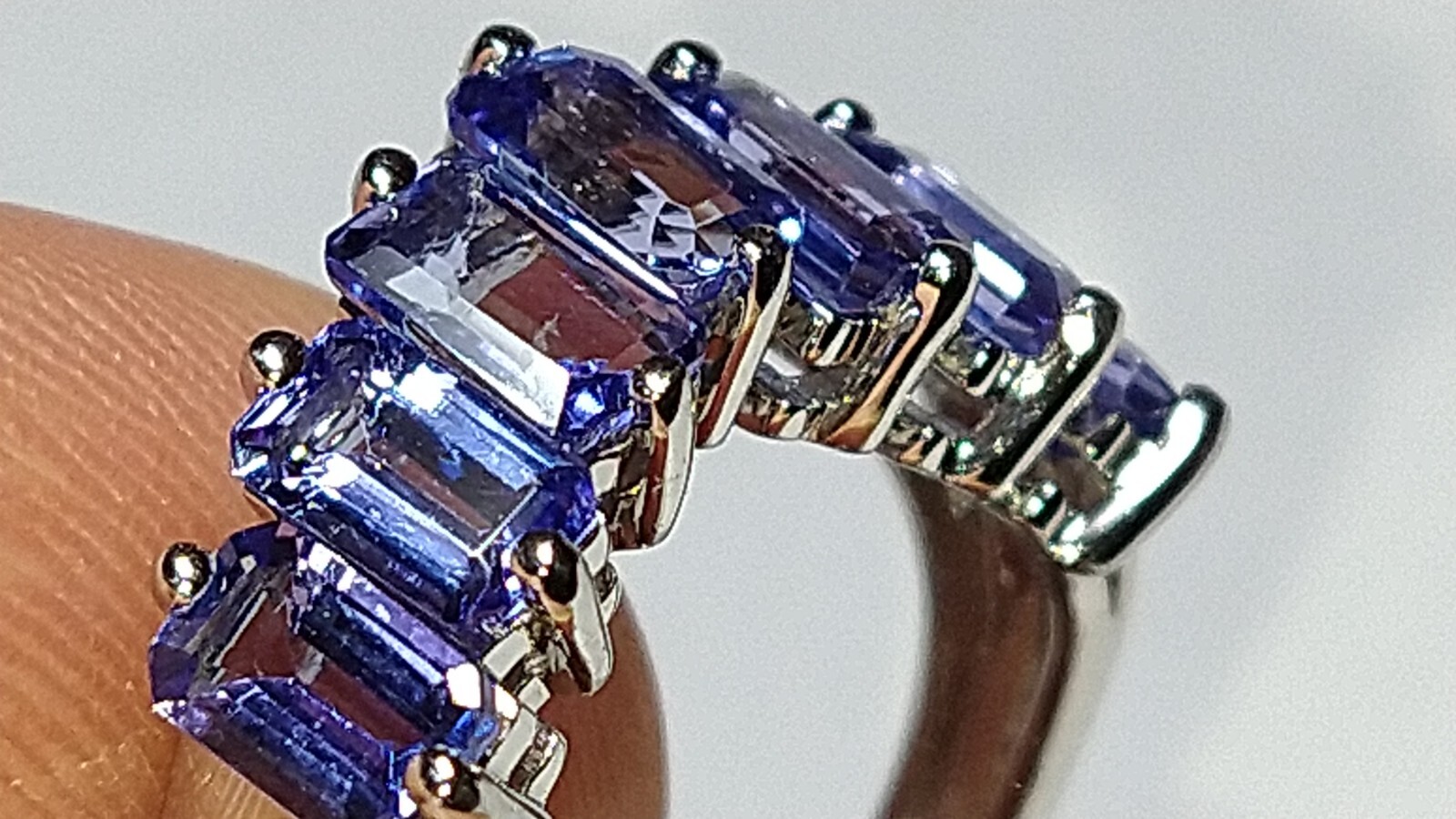 Solid platinum natural tanzanite stacking chevron… - image 16