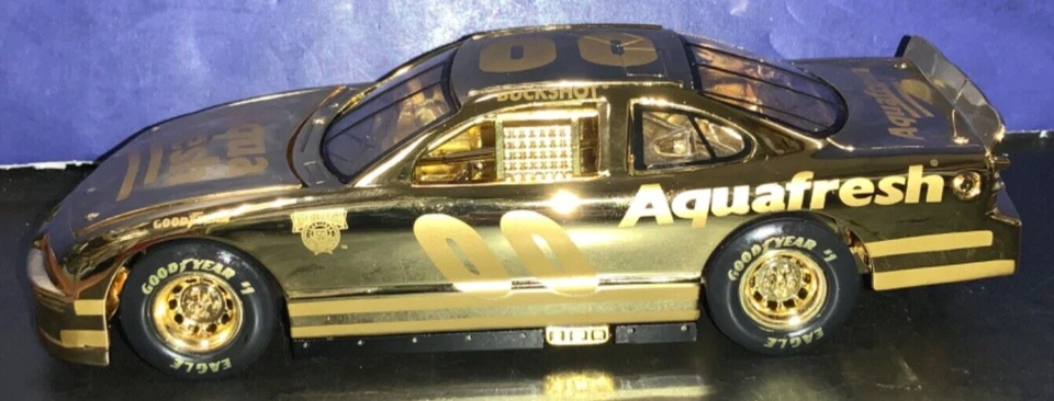 Coche Buckshot Jones 00 Aquafresh 1998 Racing Champions chapado en oro 24 k 1:64 (B) Foto 4 de 4