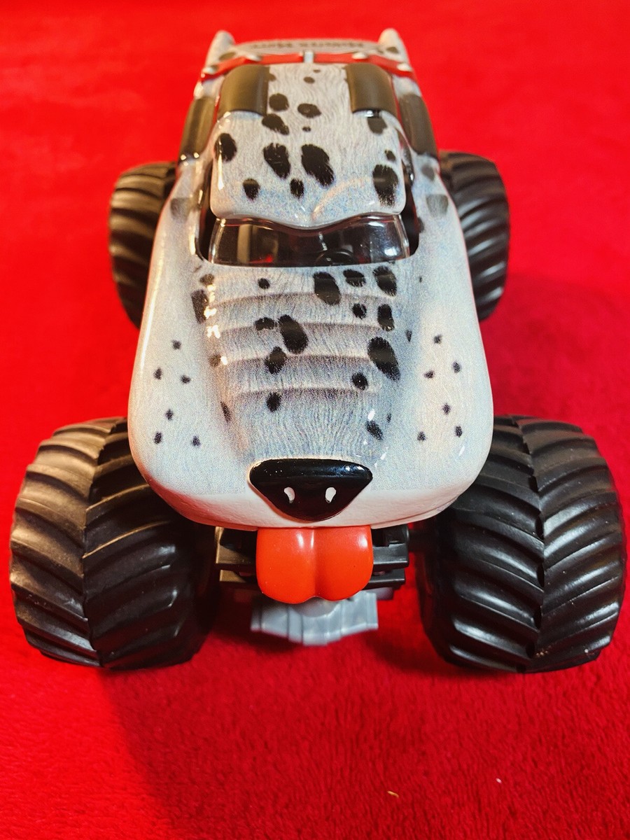 Hot Wheels Monster Jam Monster Mutt Dalmatian 1:24 Scale Truck | eBay