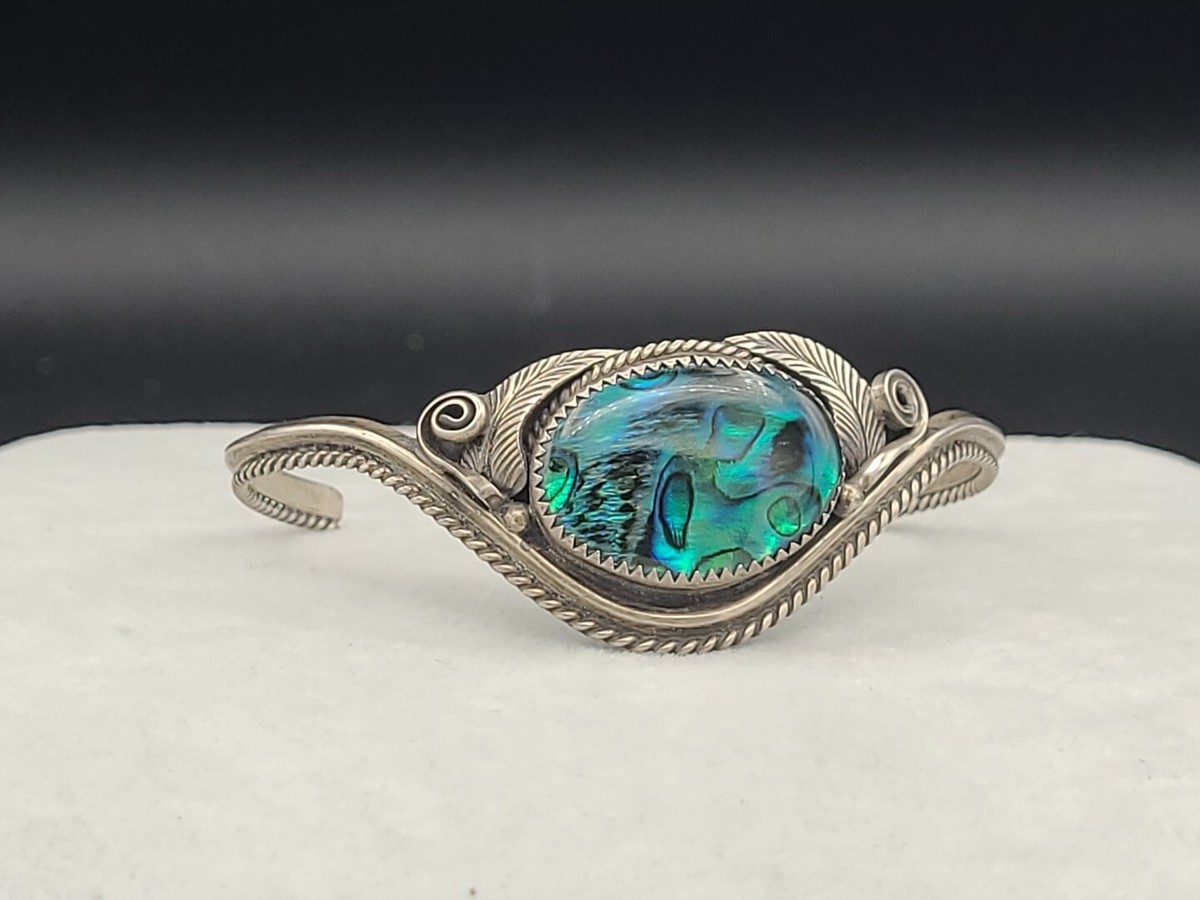 Best Vintage Native American Navajo Abalone Shell Sterling Silver Bracelet Best Vintage Native American Navajo Abalone Shell Sterling Silver Bracelet