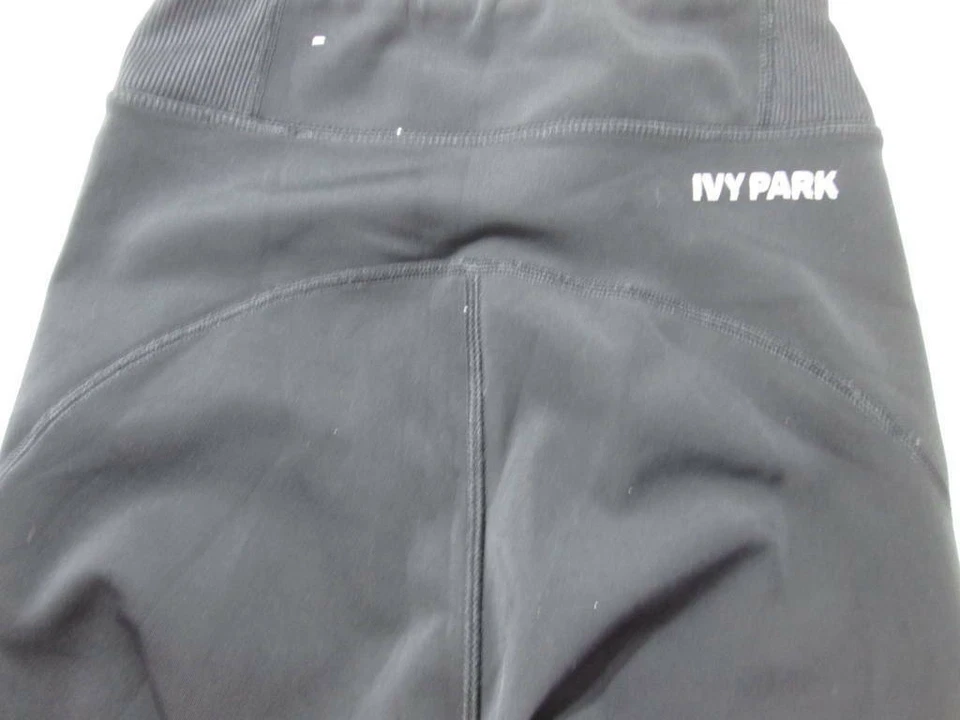 Legging Ivy Park Feminina Tamanho XS Preta Elástica Conforto Cintura Elástica Logotipo Estampa - Imagem 4 de 4