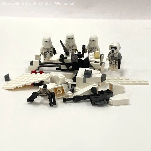 Verified Complete LEGO Star Wars 75320 Snowtrooper Battle Pack; Retired Set