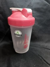 BlenderBottle Shaker Bottle w/ Mixing Ball Red BPA Free 20oz