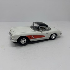 Vintage Carrera Exclusiv 1/24 20486, Chevrolet Corvette 1962 White Runner