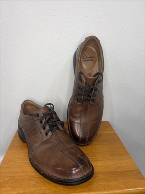 Clarks Touareg Vibe Brown Leather Soft Cushion Lace-Up 