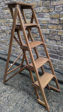 VINTAGE 5 TREAD FOLD-FLAT POST OFFICE STEPLADDER - SHELLAC SEALED & WAXED