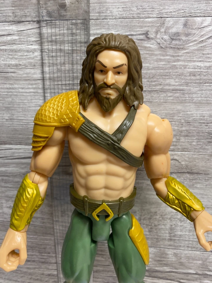 Figura de acción DC Justice League Titan Heroes 12" AQUAMAN Foto 2 de 3