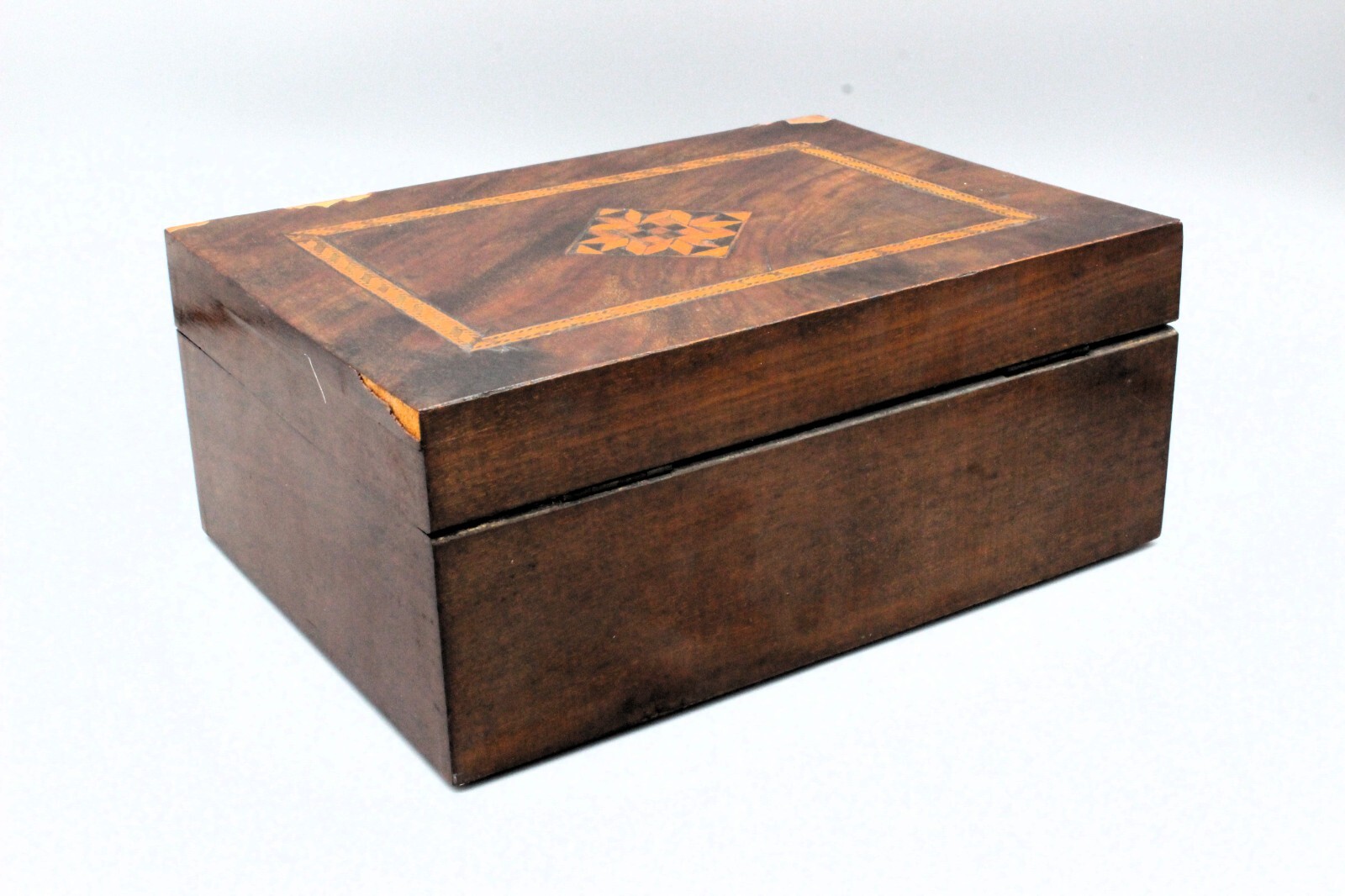 Antique Marquetry Mid-19th Century Victorian Sewing Box & Sewing Accessories F27