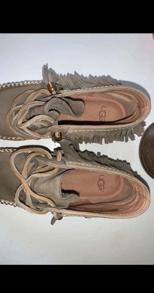 Ugg - Photo 3/4