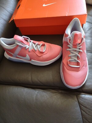 New girls Nike air zoom crossover sneakers size 7 youth pink salt/white/doll