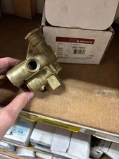 New Meritor RSL110800 spring brake Valve KN26020