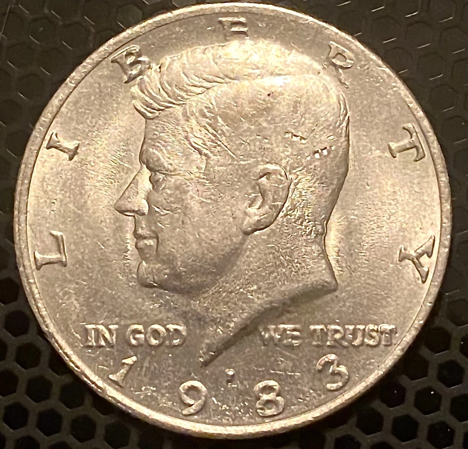 1983 P Kennedy Half Dollar No FG Nice Mint Error! L👀K! - Image 3 of 4