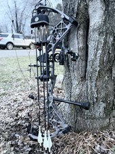 Bear Whitetail Int RTH Right Hand 70lbs Stone AV56A411S7R